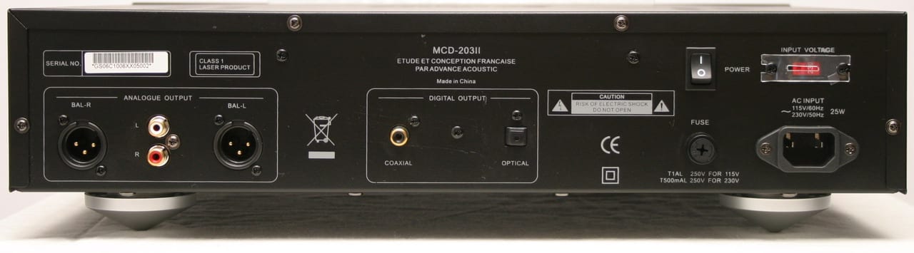 Advance Acoustic MCD 203 II - achterkant - CD speler