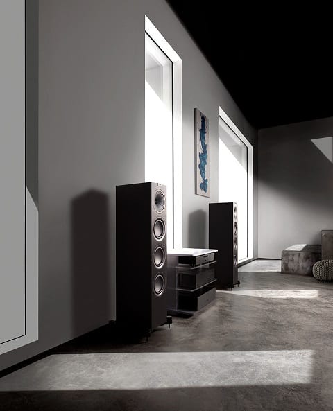 KEF Q750 zwart - lifestyle - Zuilspeaker