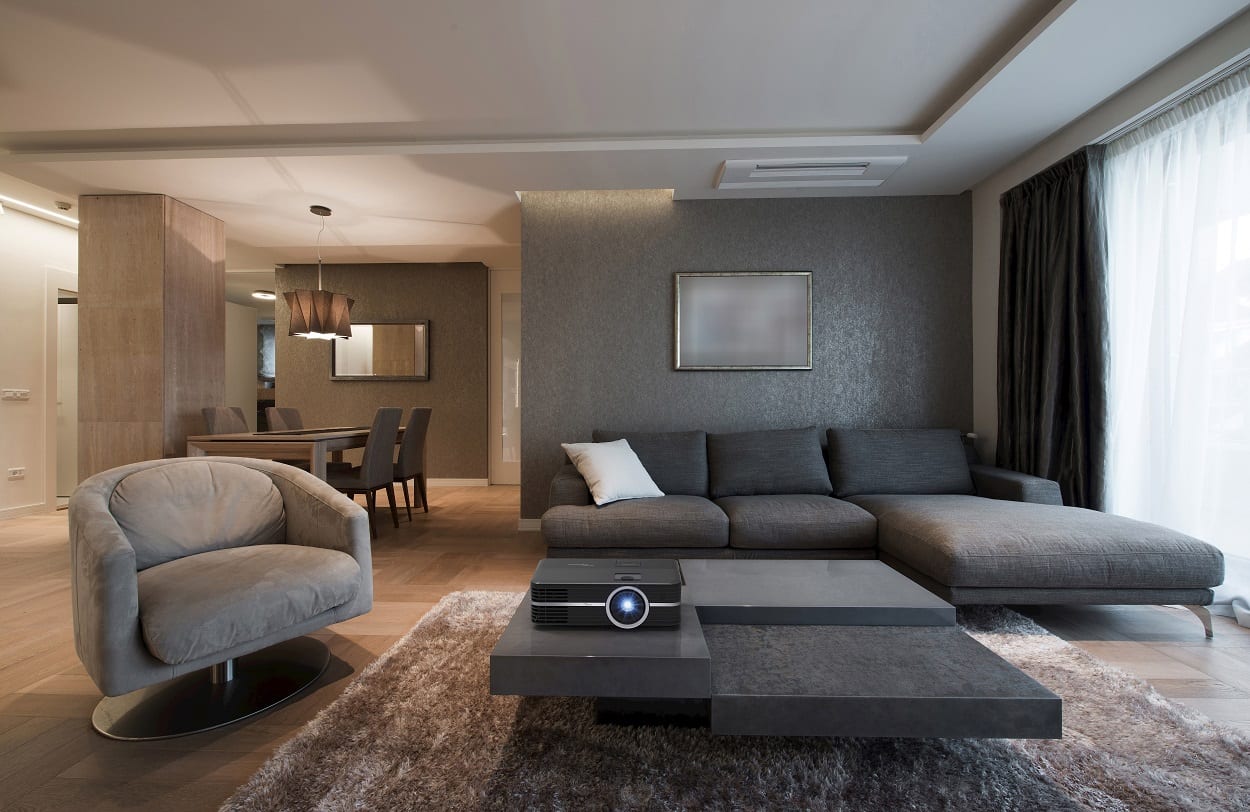 Optoma UHD350X - lifestyle - Beamer