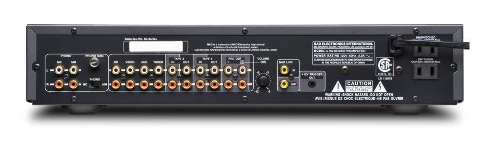 NAD C162 grijs - achterkant - Voorversterker