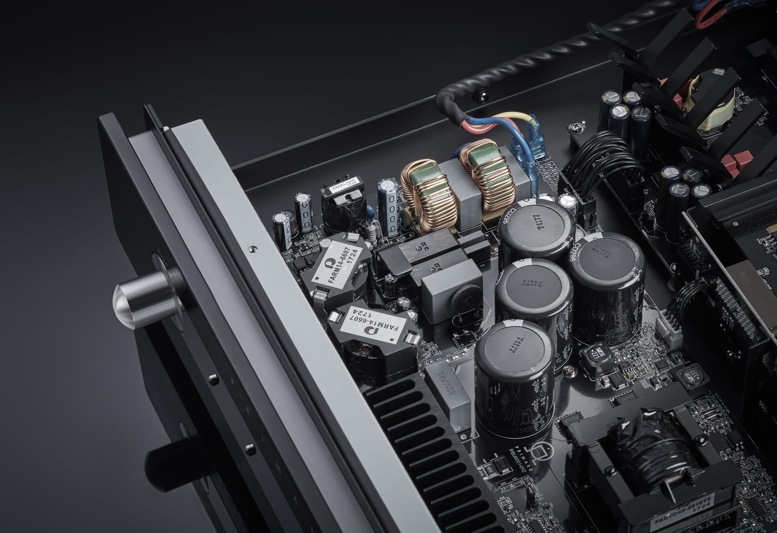 Primare I35 DAC zwart - detail - Stereo versterker