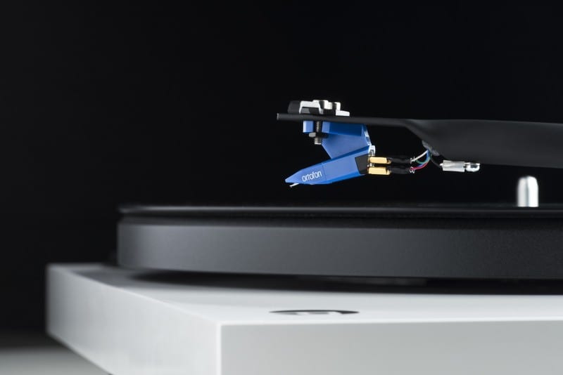 Pro-Ject Debut 3 S Audiophile wit - detail - Platenspeler