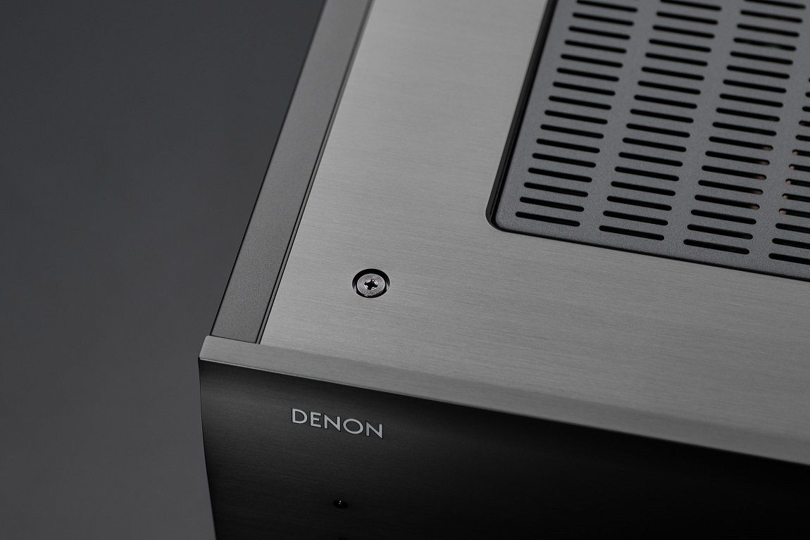 Denon PMA-A110 silver graphite - detail - Stereo versterker