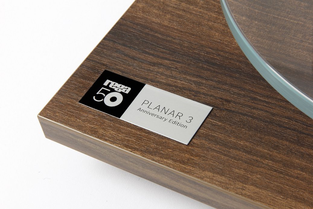 Rega Planar 3 50th Anniversary Edition - detail - Platenspeler