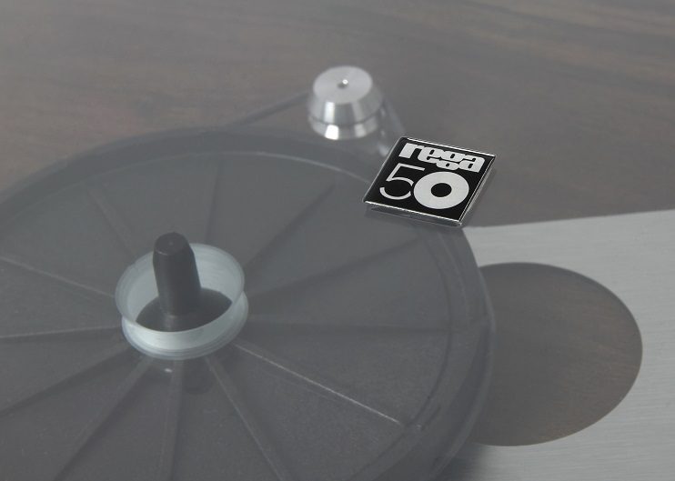 Rega Planar 3 50th Anniversary Edition - detail - Platenspeler
