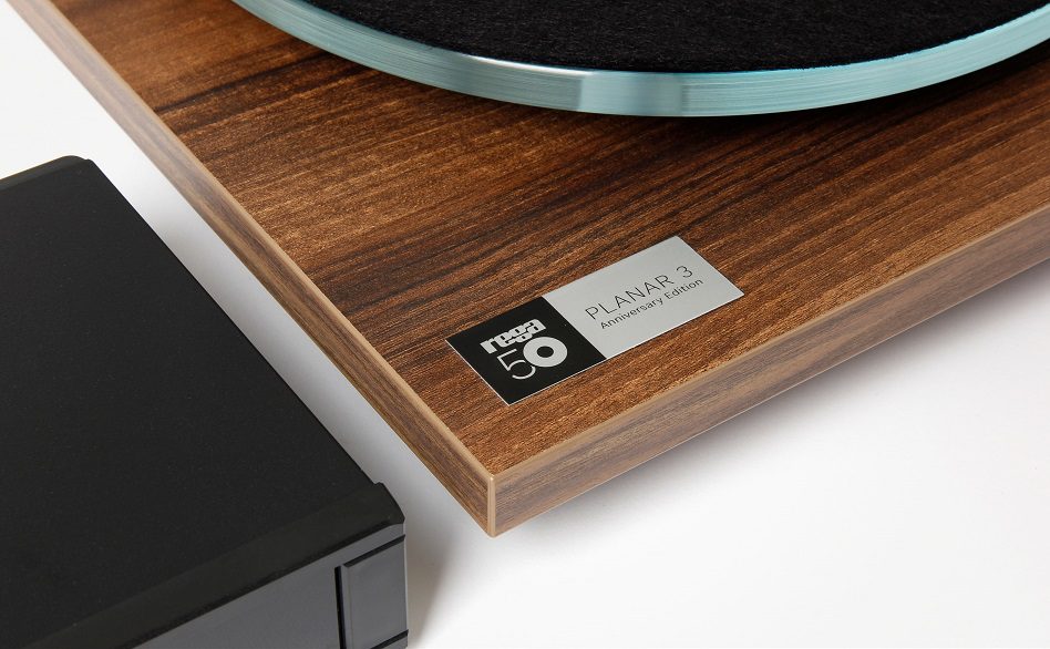 Rega Planar 3 50th Anniversary Edition - detail - Platenspeler