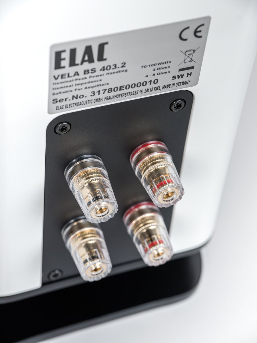 Elac Vela BS403 wit hoogglans - detail - Boekenplank speaker