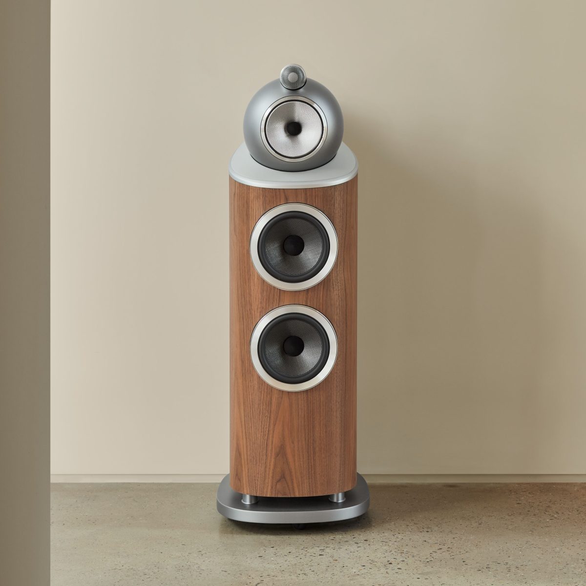 Bowers & Wilkins 802 D4 satin walnut (demo) - lifestyle - Zuilspeaker