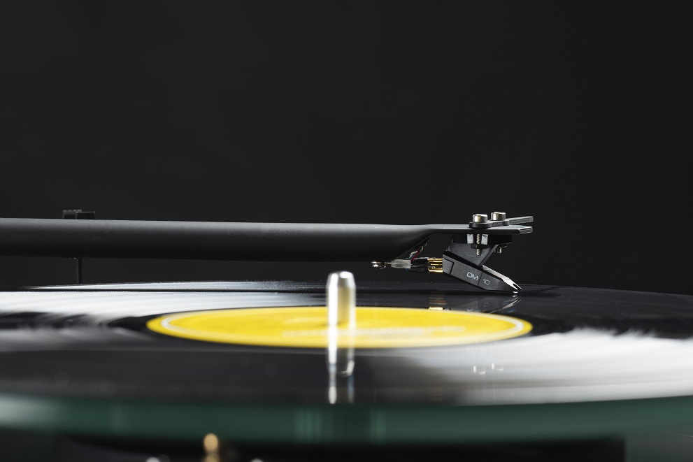 Pro-Ject T1 EVO zwart hoogglans - Platenspeler