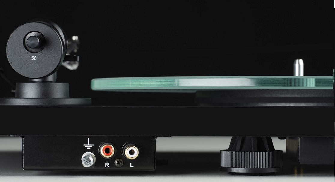 Pro-Ject T1 EVO Phono zwart hoogglans - achterkant - Platenspeler