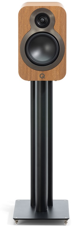 Q Acoustics 3030c eiken - frontaanzicht zonder grill op standaard - Boekenplank speaker