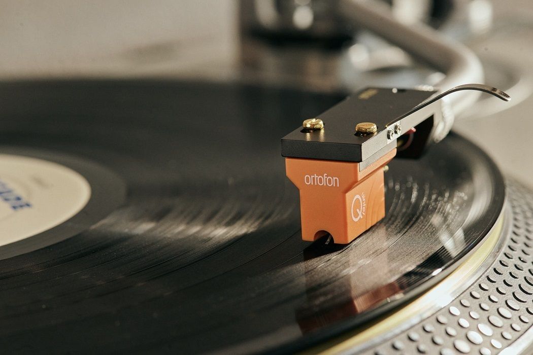 Ortofon MC Quintet Bronze - lifestyle - Platenspeler element