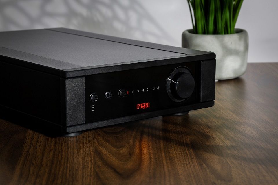 Rega Brio mk7 - lifestyle - Stereo versterker