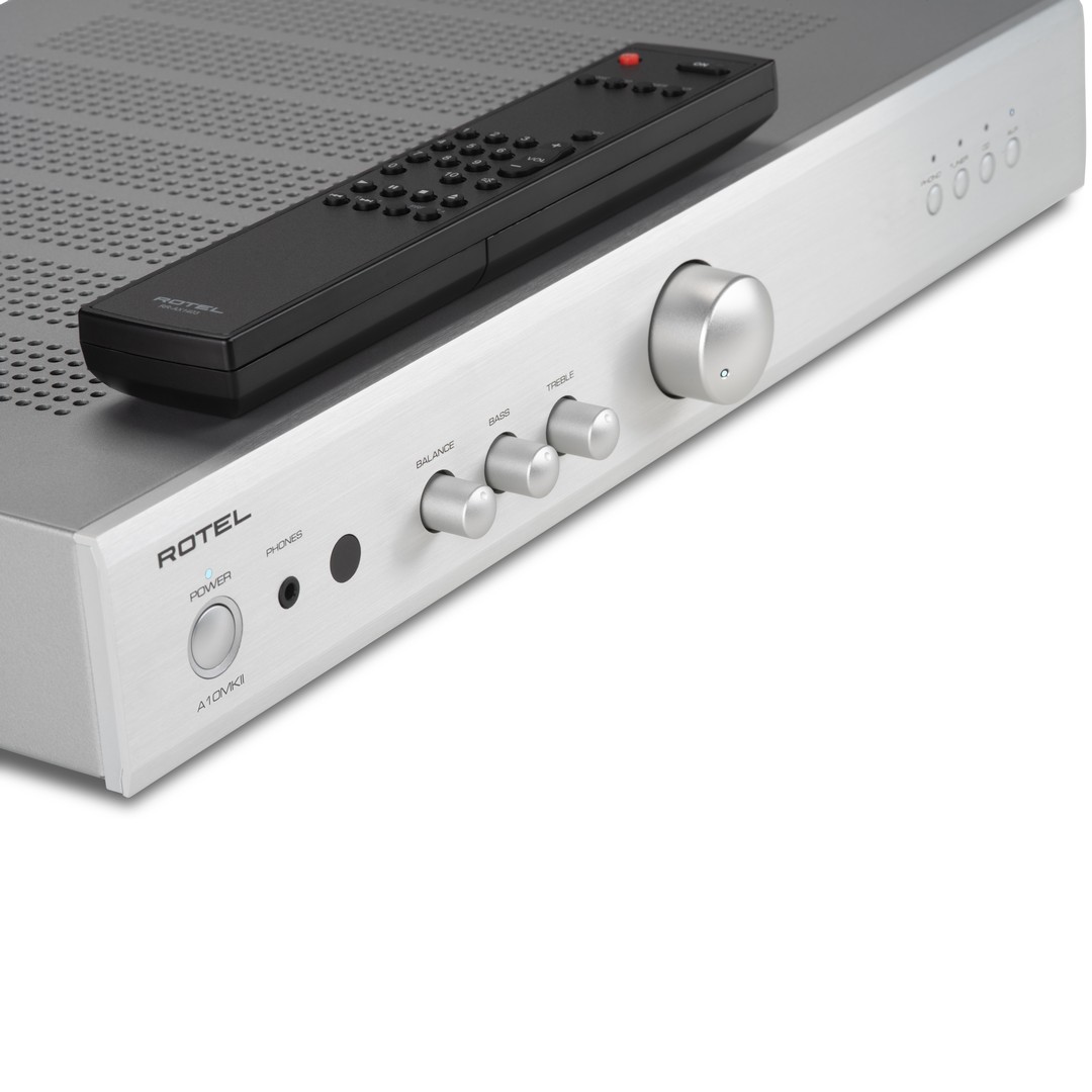 Rotel A-10 mkII zilver - detail - Stereo versterker