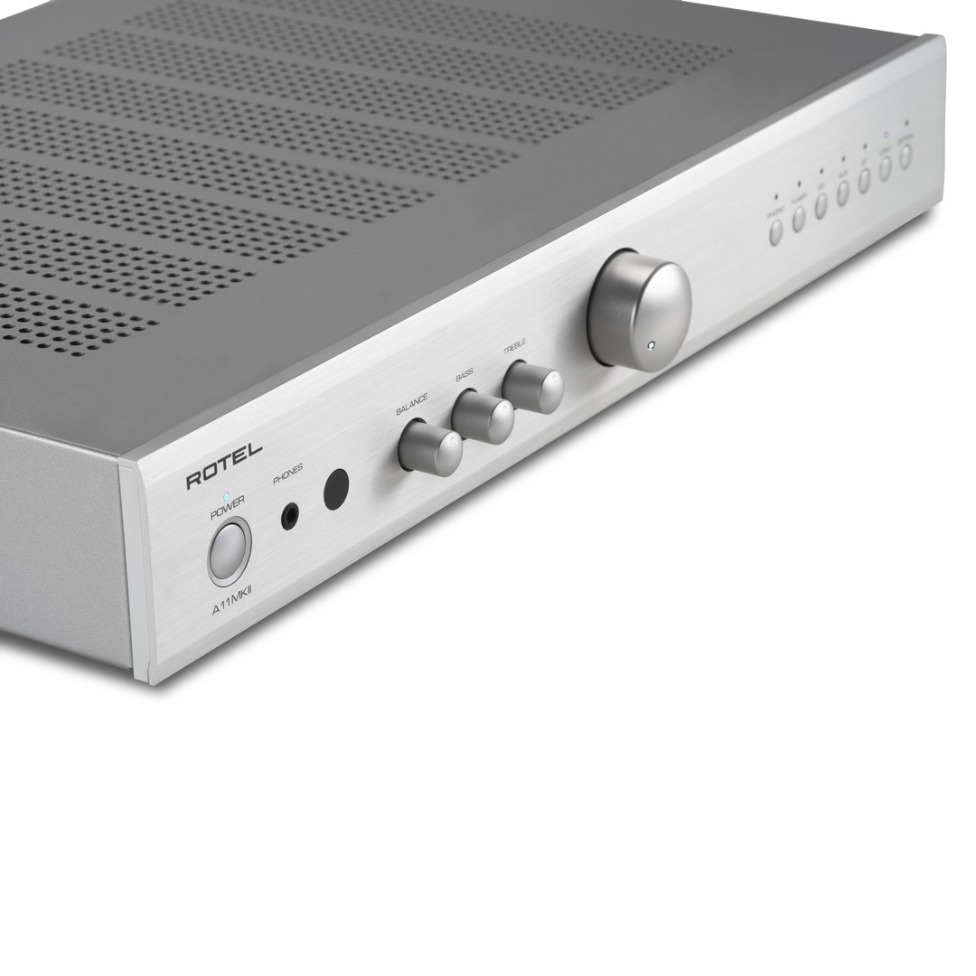 Rotel A-11 mkII zilver - detail - Stereo versterker