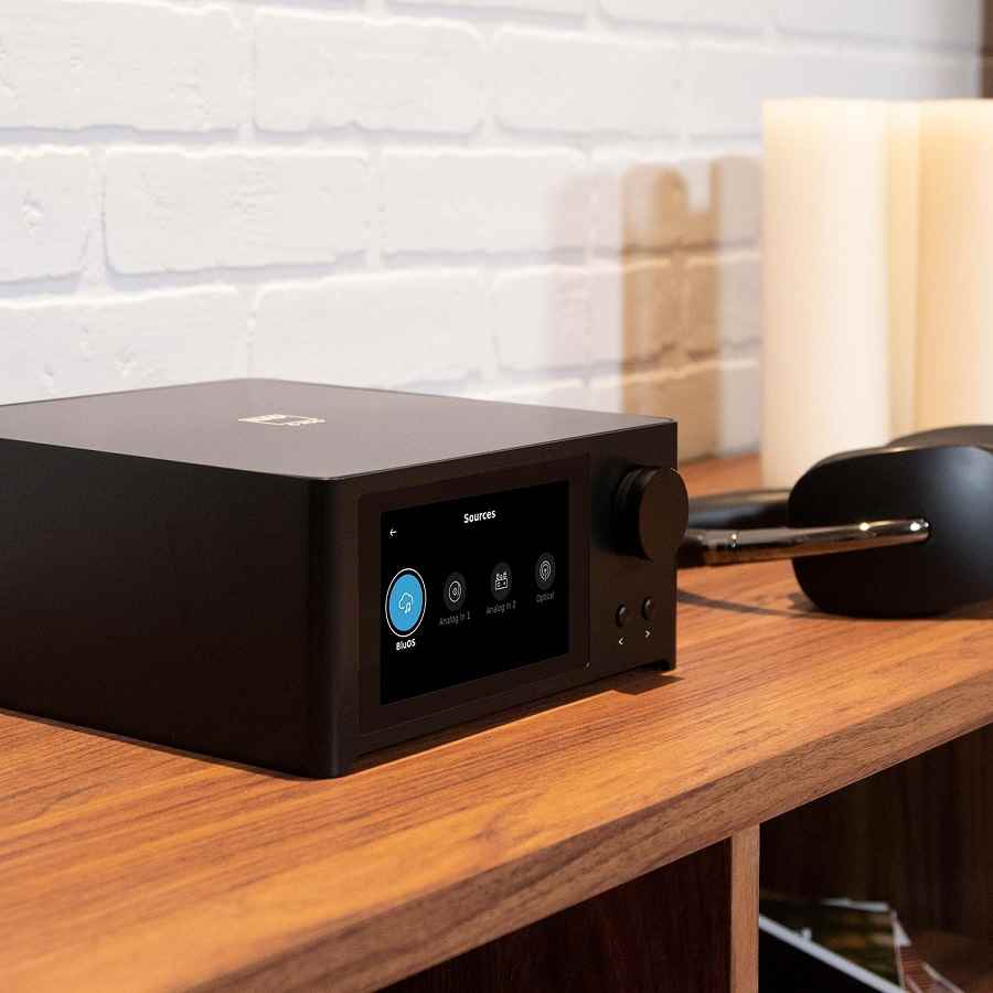 NAD C700 - Stereo receiver