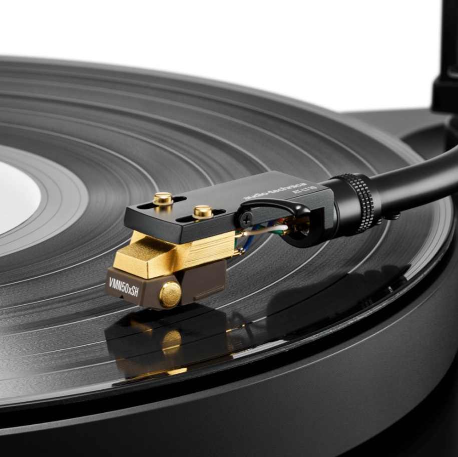 Audio Technica AT-VM750xSH - lifestyle - Platenspeler element