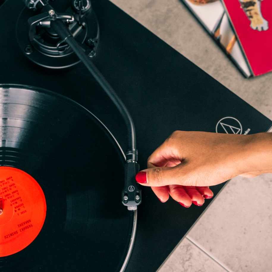 Audio Technica AT-LP5X - lifestyle - Platenspeler
