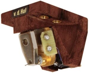 Van den Hul The Crimson XGW Stradivarius