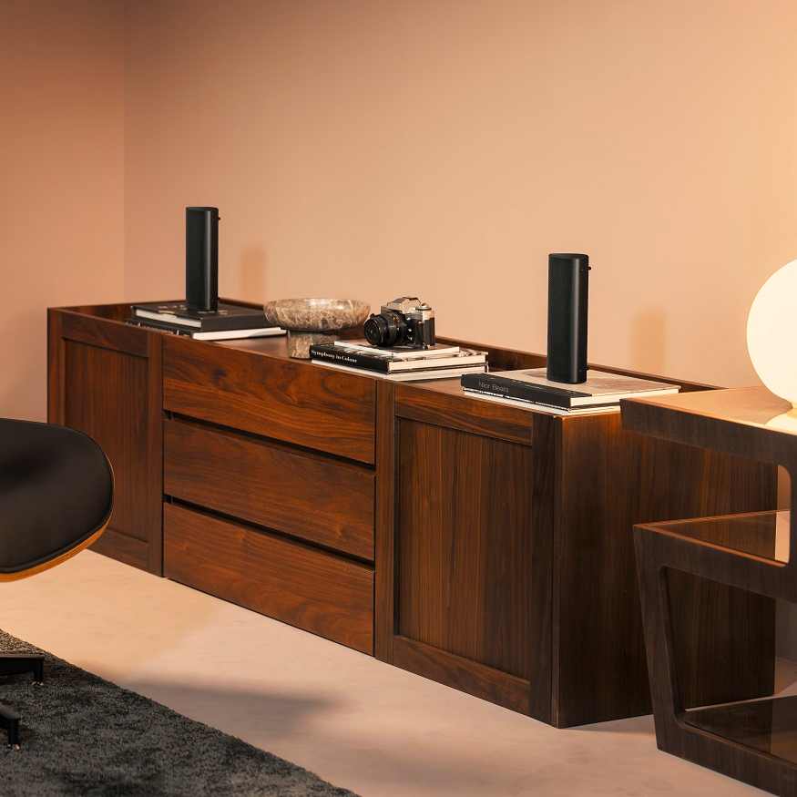 KEF Muo midnight black - lifestyle - Bluetooth speaker