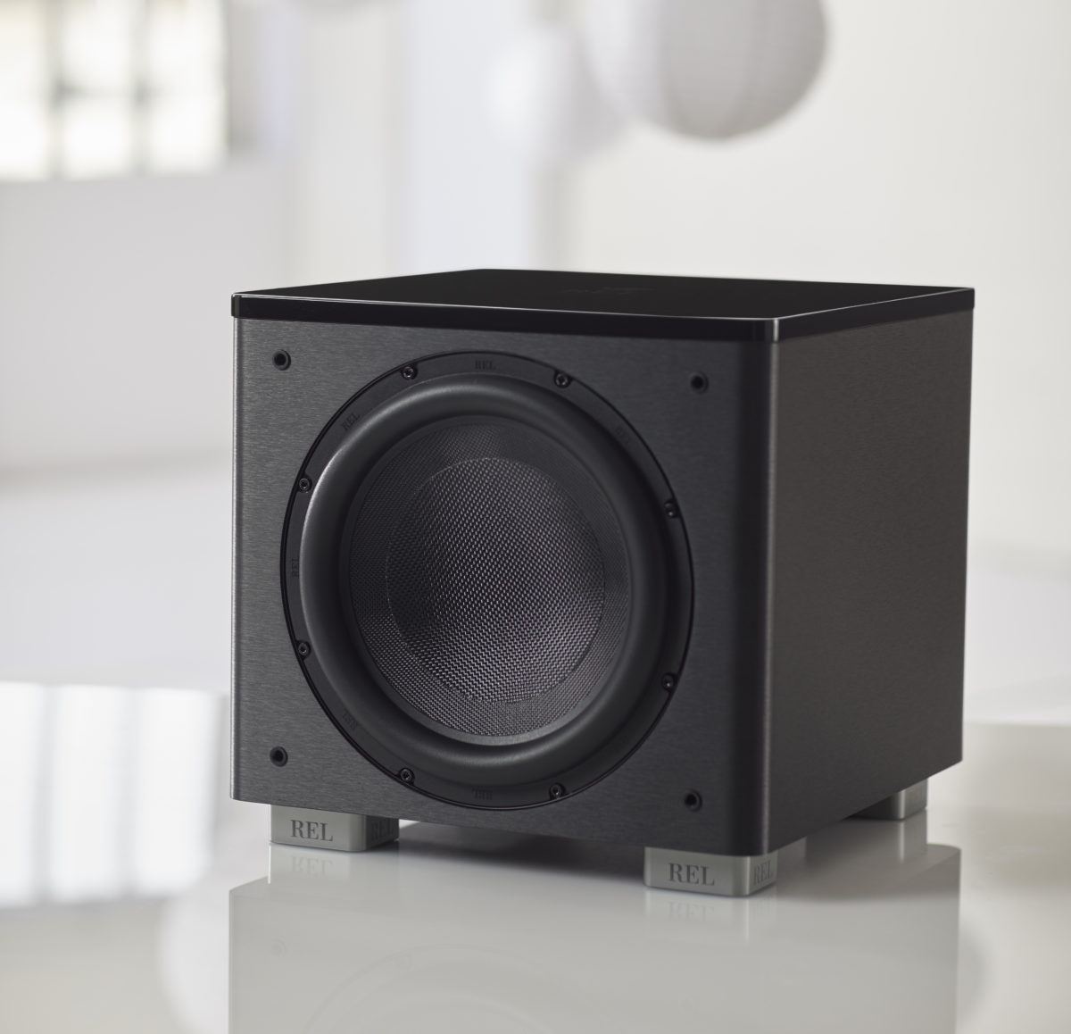 REL HT/1205 mkII zwart (inruil) - lifestyle - Subwoofer