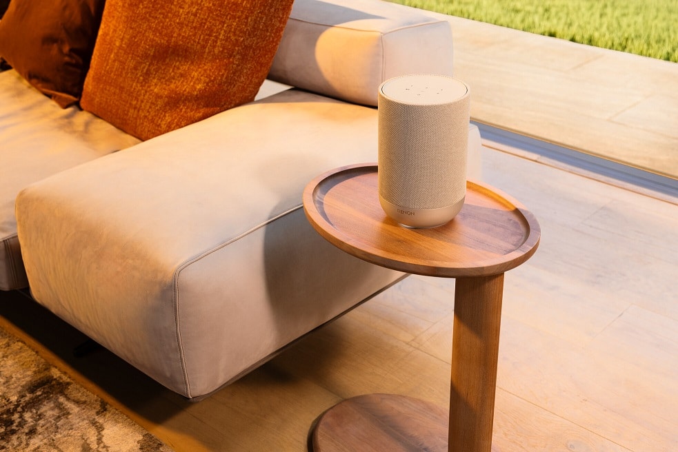 Denon Home 200 zilver - lifestyle - Wifi speaker