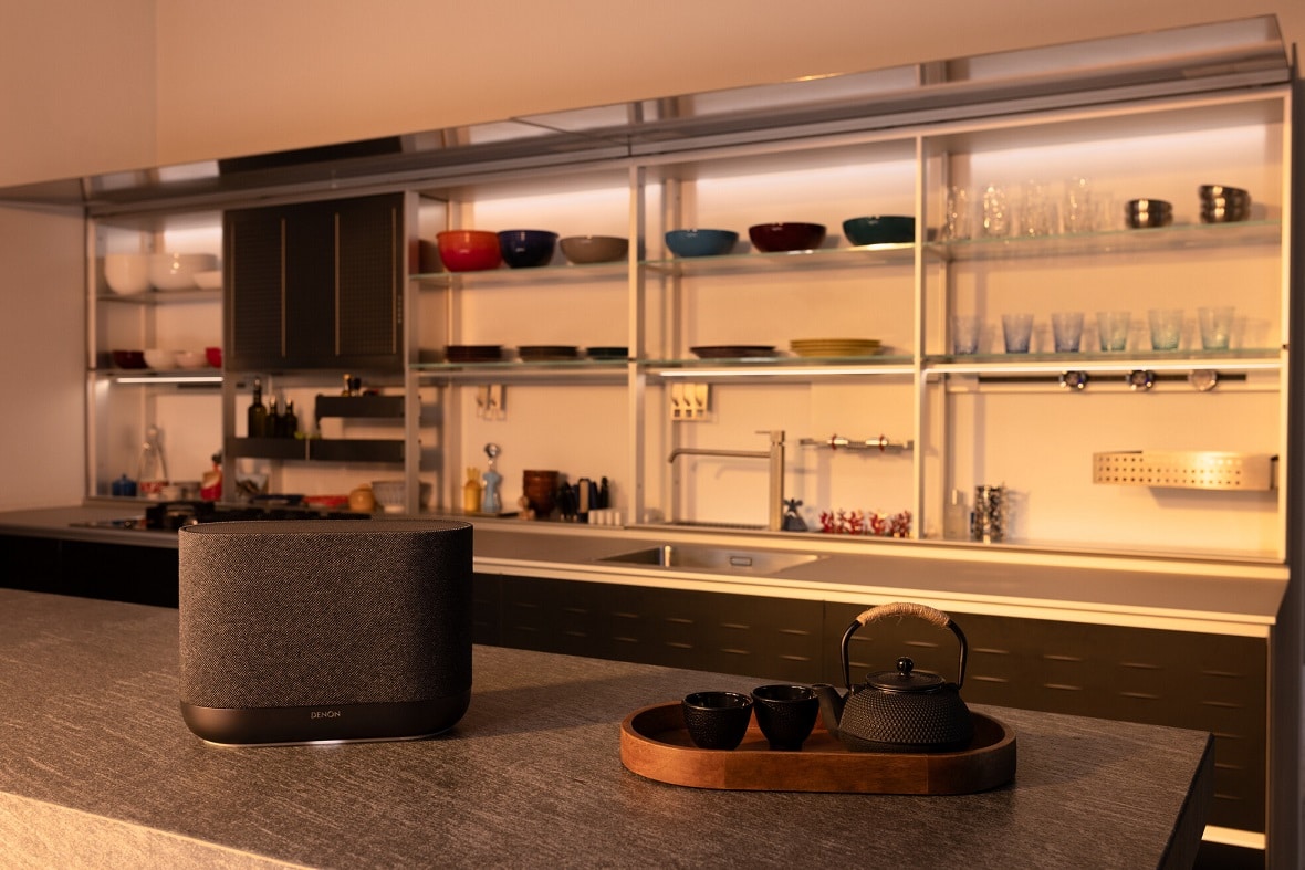 Denon Home 400 zwart - lifestyle - Wifi speaker