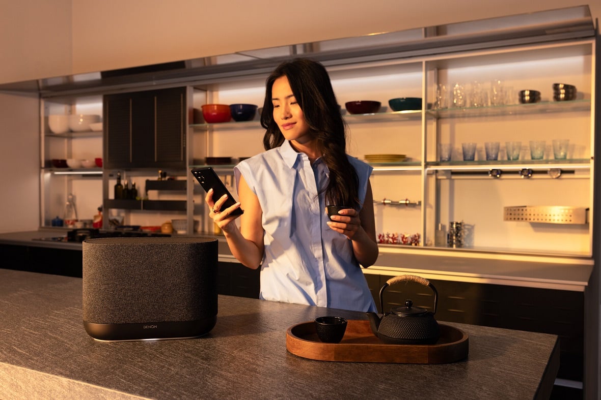 Denon Home 400 zwart - lifestyle - Wifi speaker