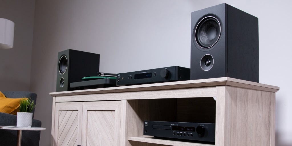 NAD C 338 graphite - lifestyle - Stereo versterker