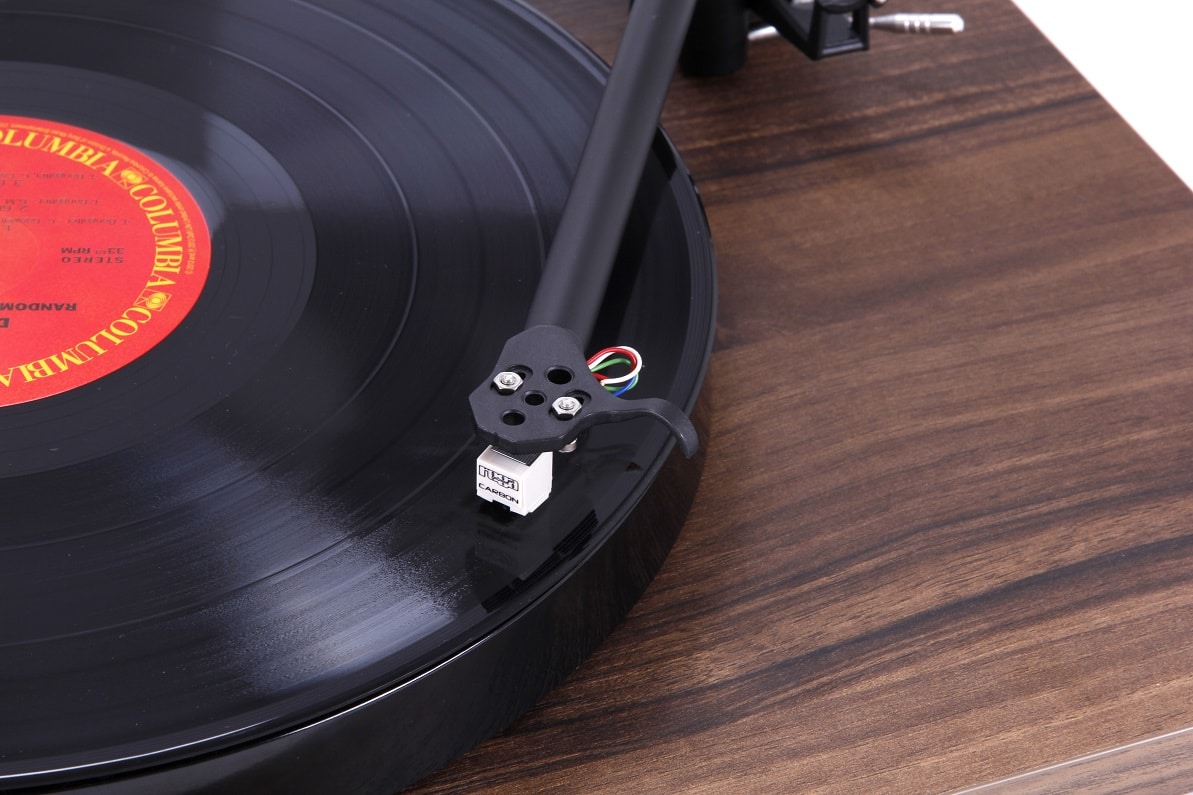Rega Planar 1 Plus walnoot - Platenspeler