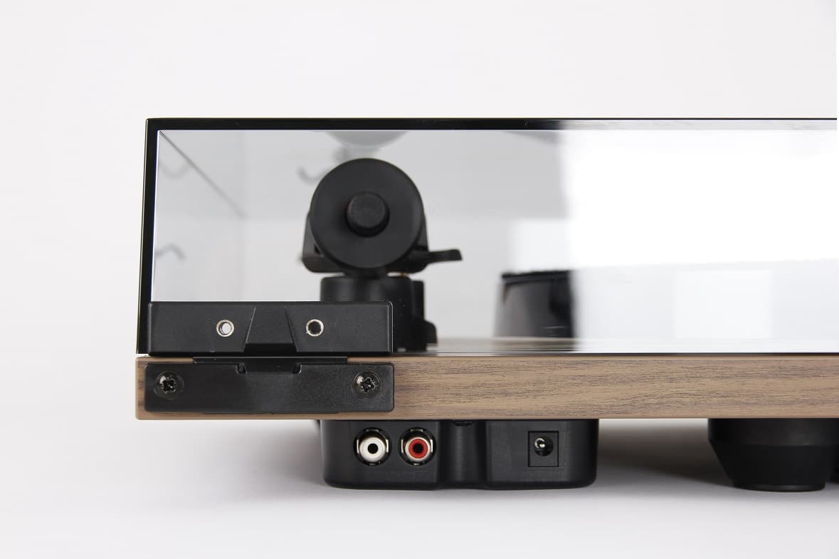 Rega Planar 1 Plus walnoot - Platenspeler