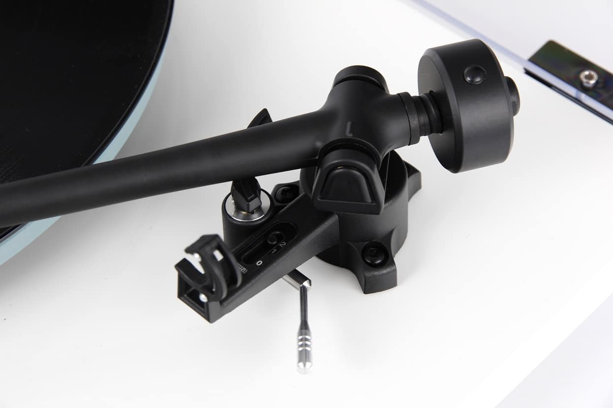 Rega Planar 2 Nd3 wit hoogglans - Platenspeler