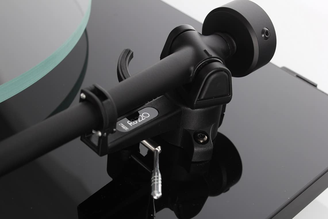 Rega Planar 2 Carbon zwart hoogglans - Platenspeler
