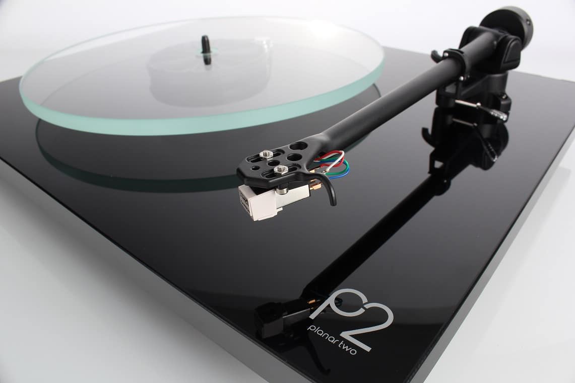 Rega Planar 2 Carbon zwart hoogglans - Platenspeler