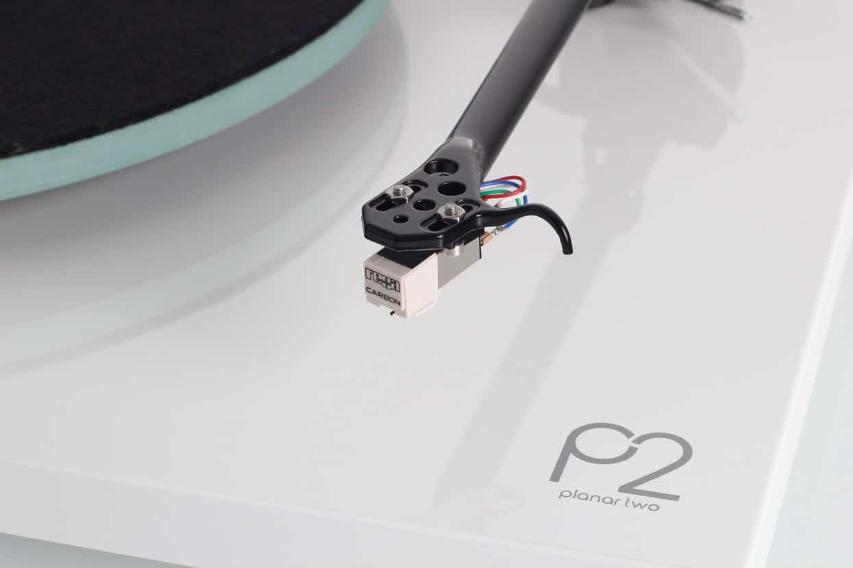 Rega Planar 2 Carbon wit hooglans - Platenspeler