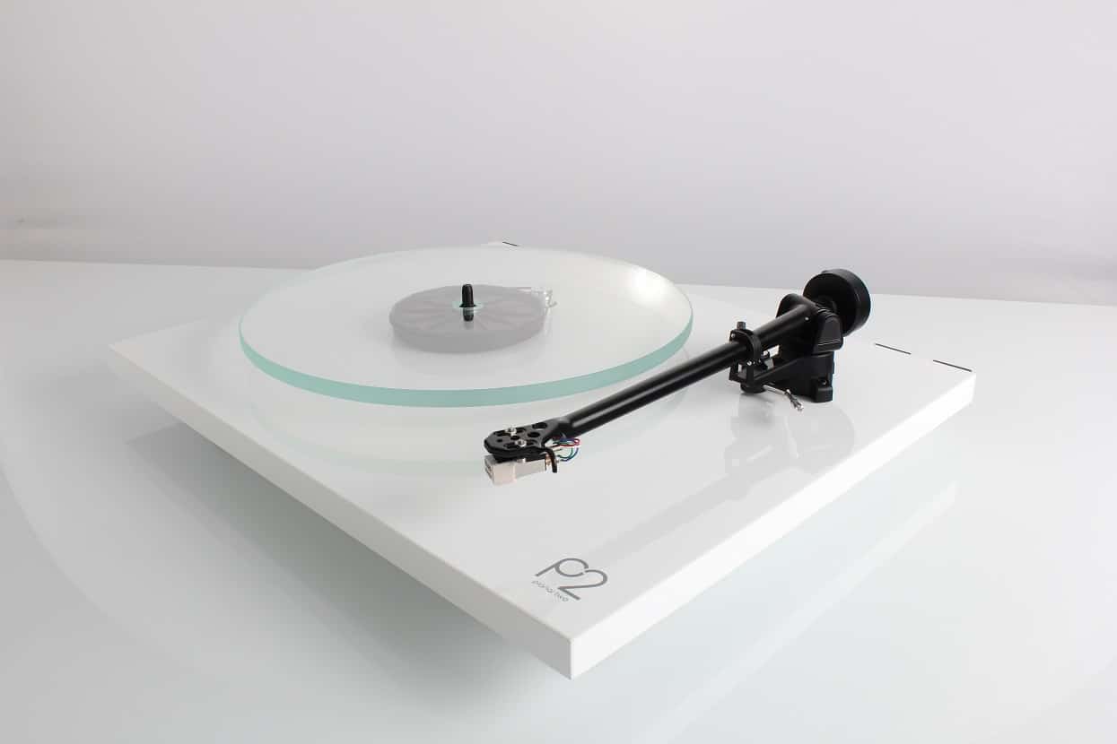 Rega Planar 2 Carbon wit hooglans - Platenspeler
