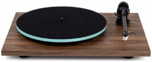 Rega Planar 2 Carbon walnoot