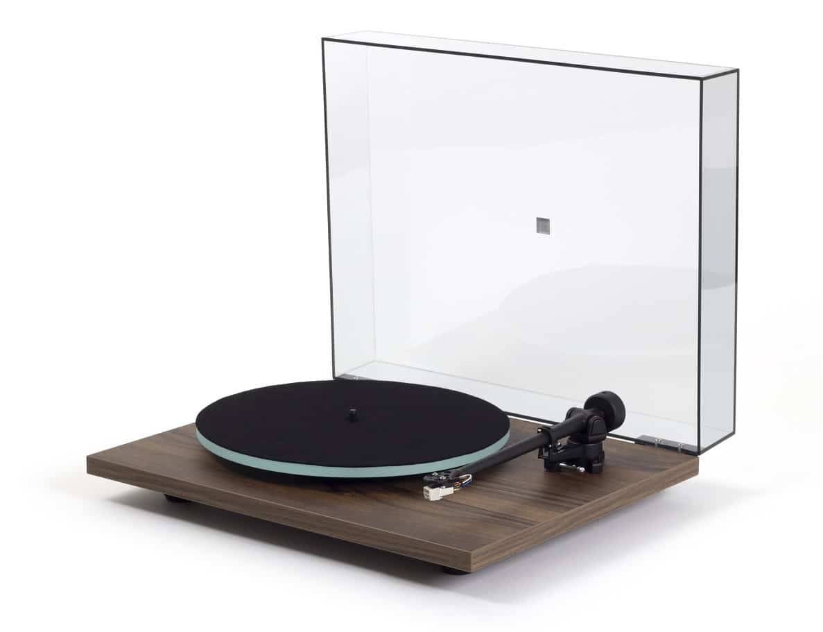 Rega Planar 2 Carbon walnoot - Platenspeler