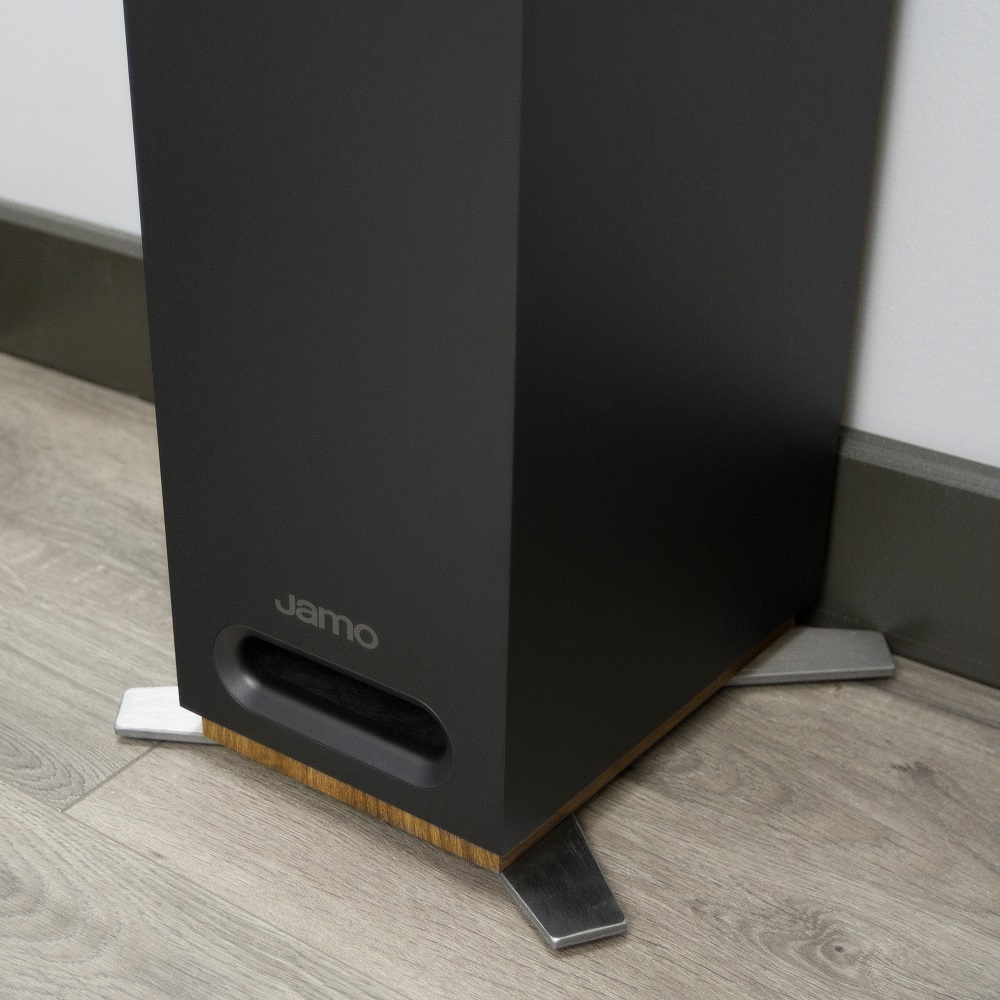 Jamo Studio S 809 zwart - detail - Zuilspeaker