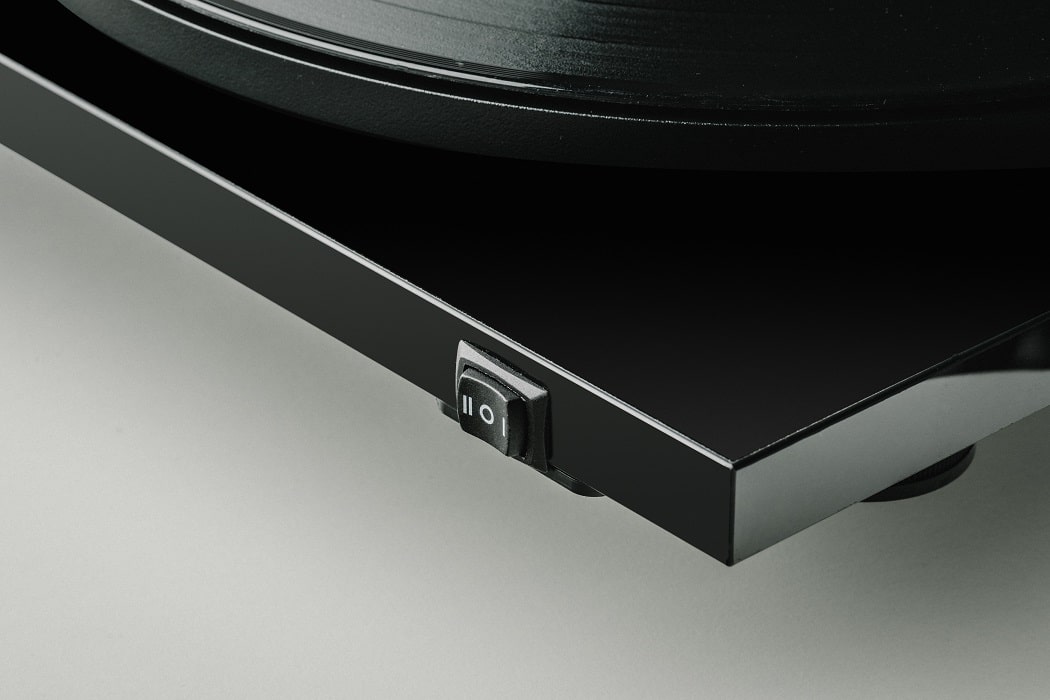 Pro-Ject E1.2 BT walnoot - Platenspeler